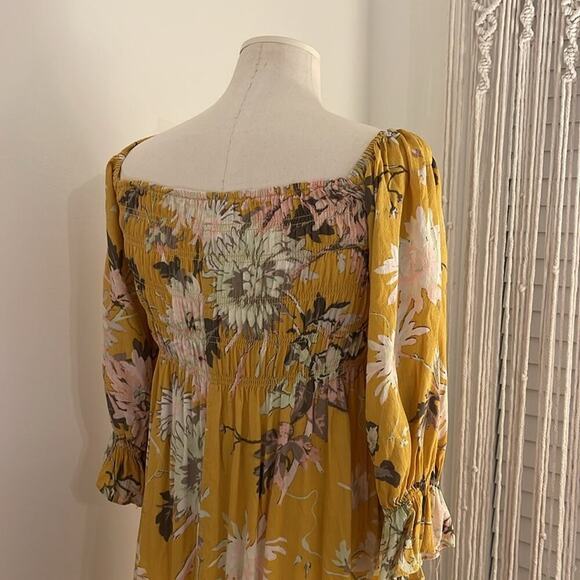 *Like New* H&M Yellow Smocked Floral Sundress with Puffed Sleeves | Size S - Picture 4 of 9